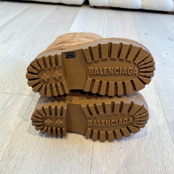 Balenciaga Alaska Fur High Boots - Picture 4 of 5